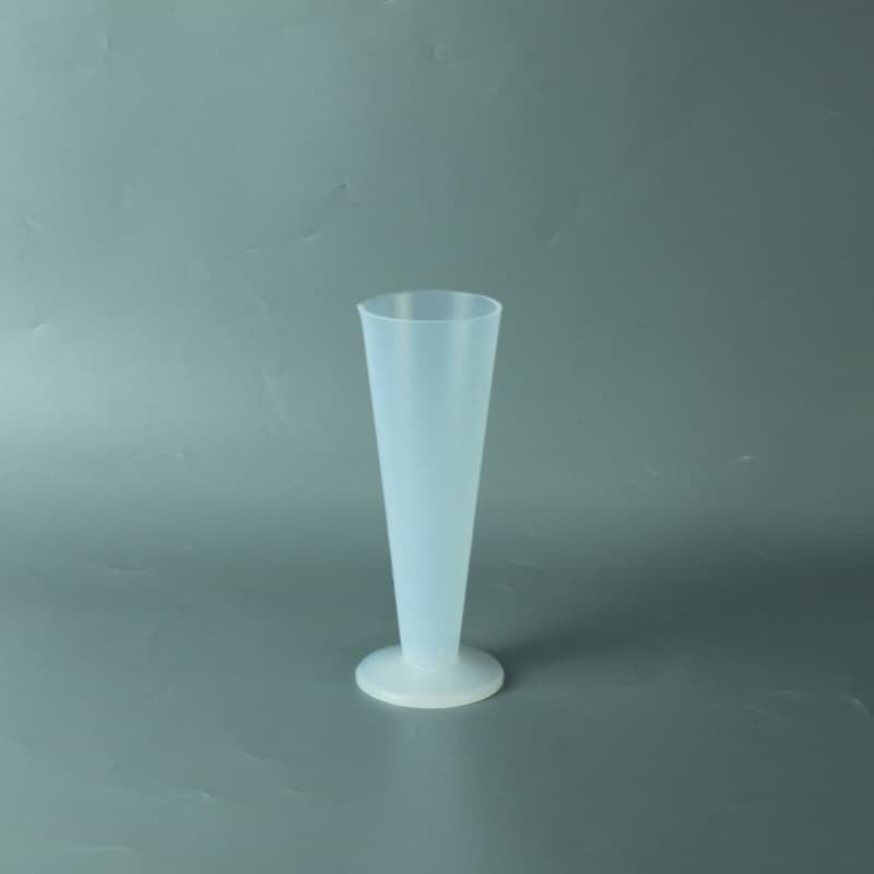 100ml PFA measuring cup with graduations